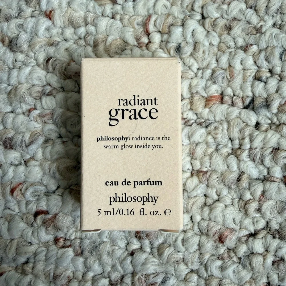 Philosophy Radiant Grace mini (NIB) perfume travel brand new - Picture 6 of 7
